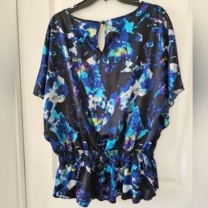 Womens sz 16 Reitmans Blue Abstract Watercolor Smocked Peplum Flutter Sleeve Top